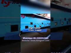 Jaki jest proces produkcji włókna poliestrowego przez krzyżowy lapper?