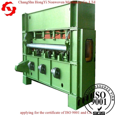 Średnia szybkość Non Woven Needle Do Punching Machine, 3.0m Maszyny do czyszczenia dywanów